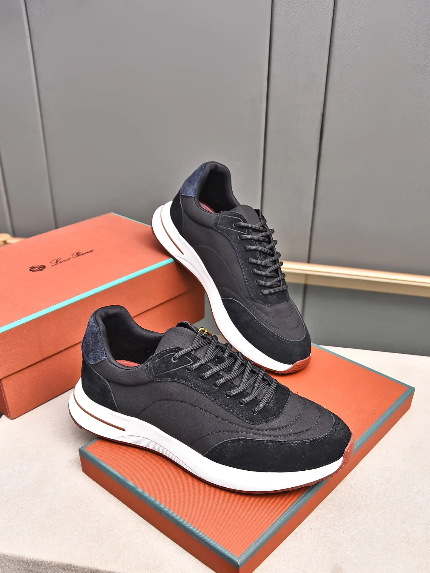 Men's shoes 💰460 LP new product on sale Loro Piana sports shoes｜Made with top-layer frosted and imported waterproof fabrics｜Comprehensive one-to-one restoration of the counter process｜Installed with original molded rubber three-color combination craft outsole｜Size: 39-44 (customized at 45.46)
